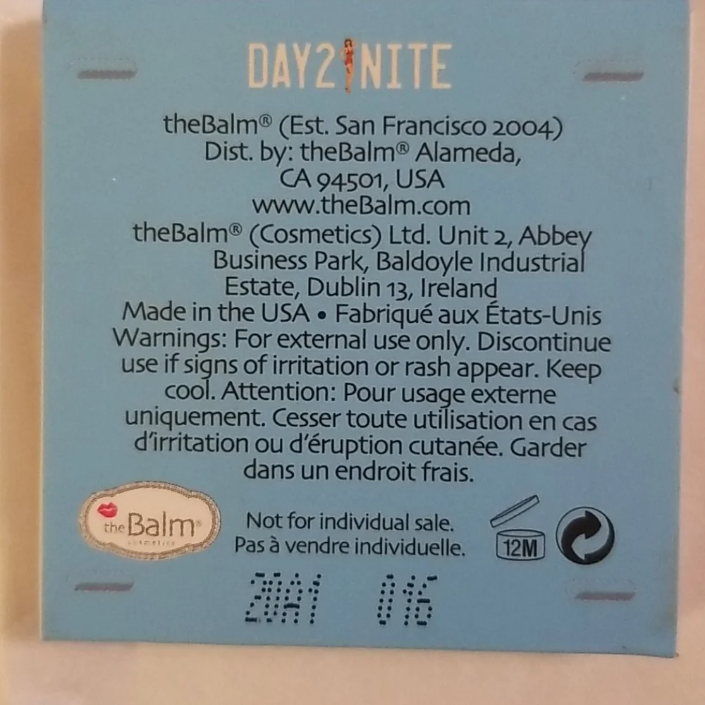 4/25 bundle item. the Balm Autobalm shadow in Lombard Chocolate